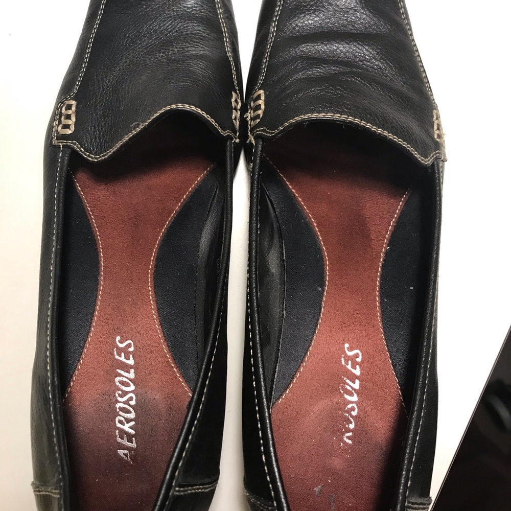 Aerosoles Dark brown heeled pump size 8 M with design stitching and square toe